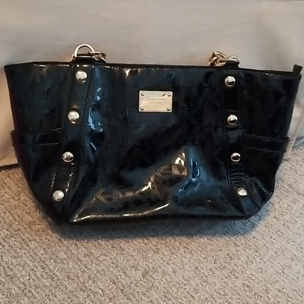 Black Michael Kors purse